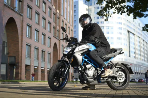 CFMOTO 250NK
