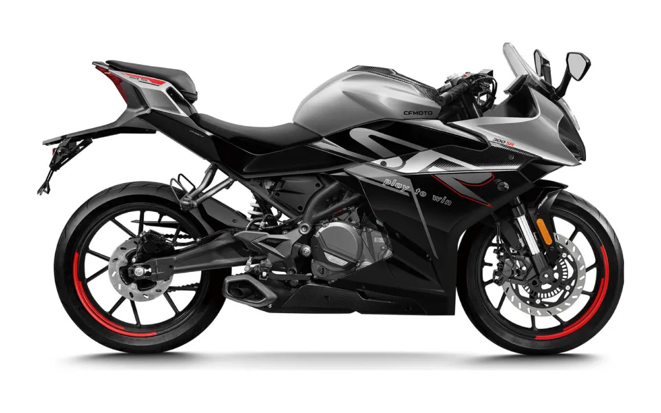 CFMOTO 300SR
