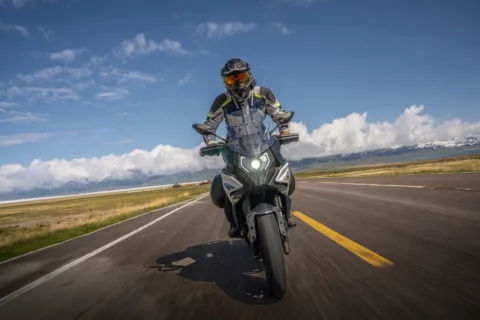 CFMOTO 700MT