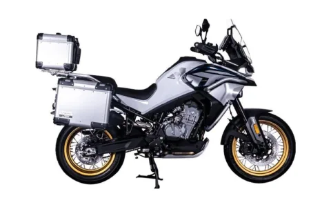 CFMOTO 800MT