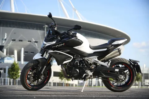 CFMOTO 800NK