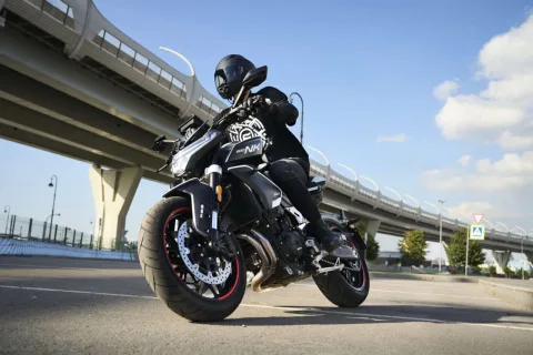CFMOTO 800NK
